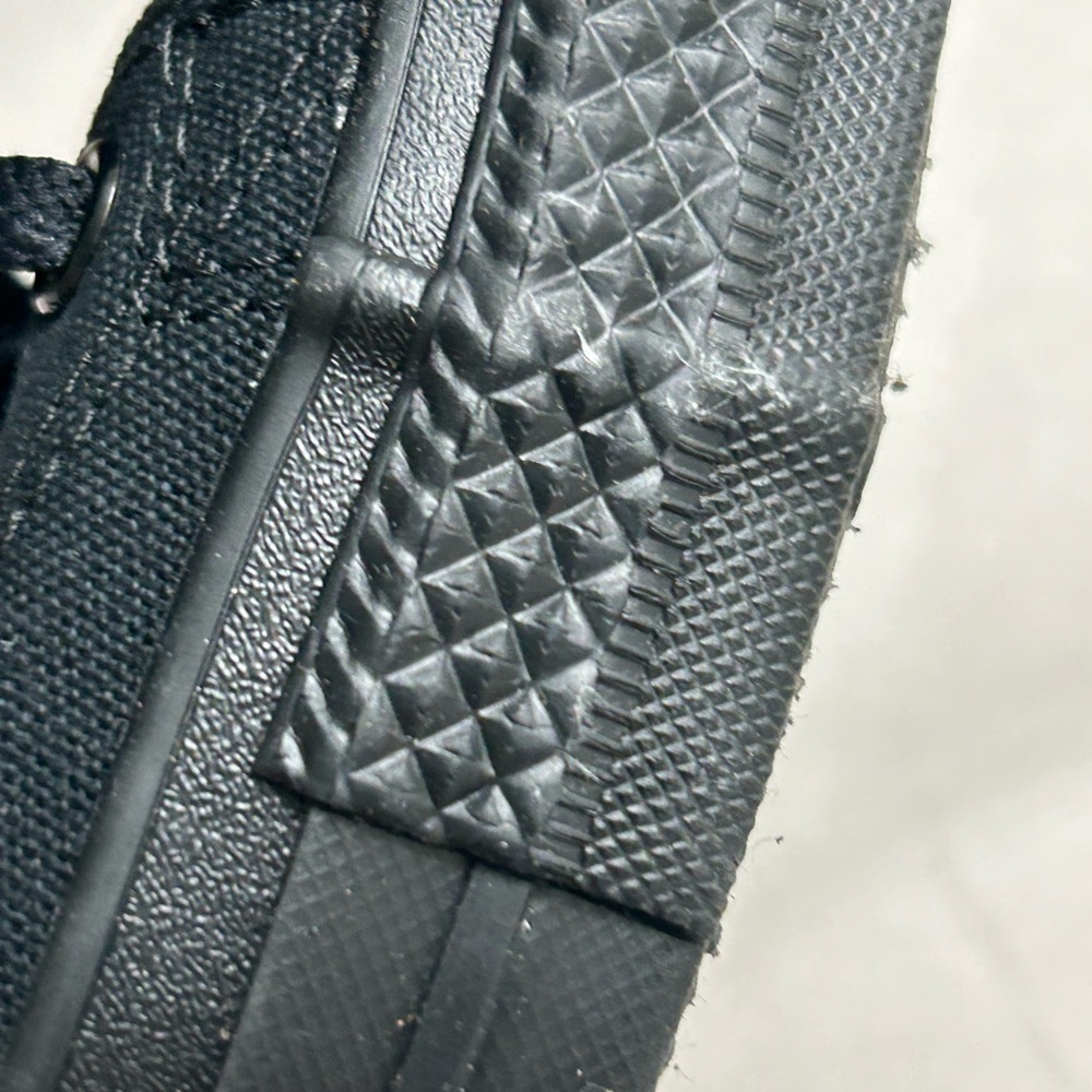 Converse Black Sneakers - Picture 5 of 11